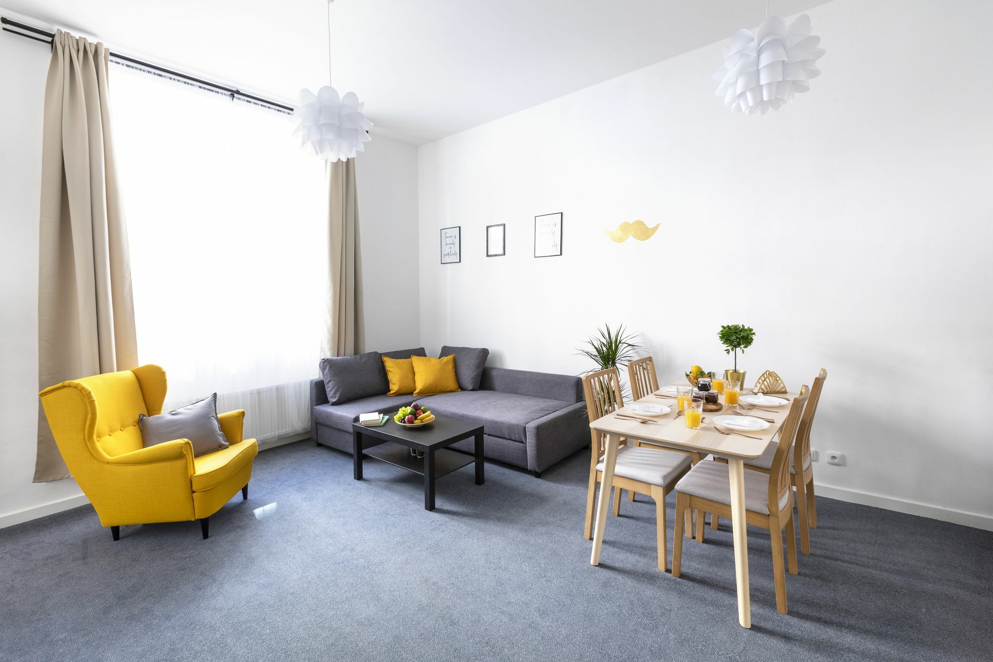 Little Tom Apartments Praga Esterno foto