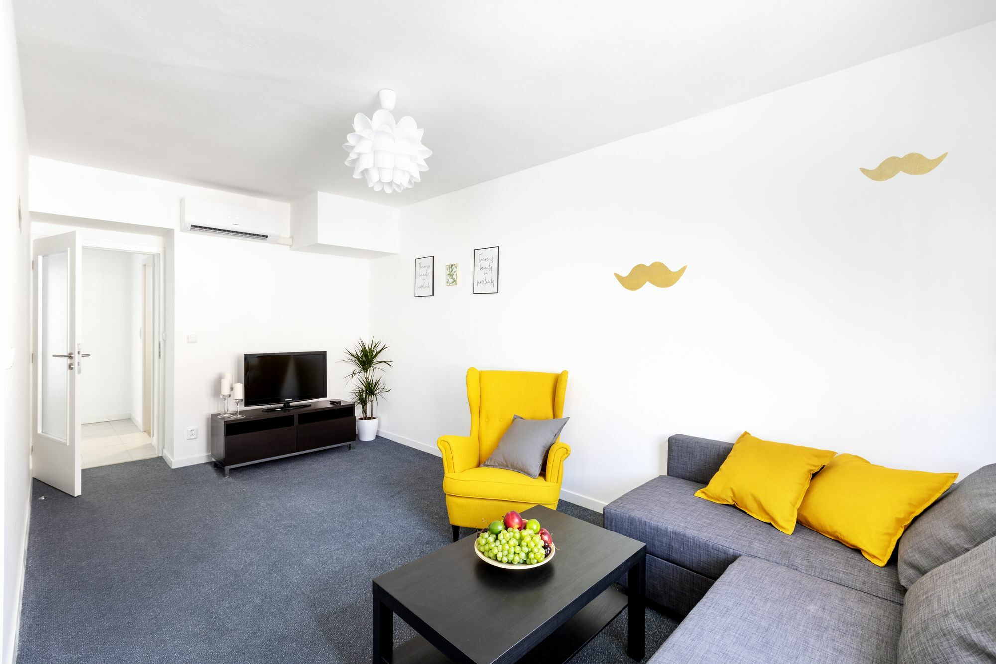 Little Tom Apartments Praga Esterno foto